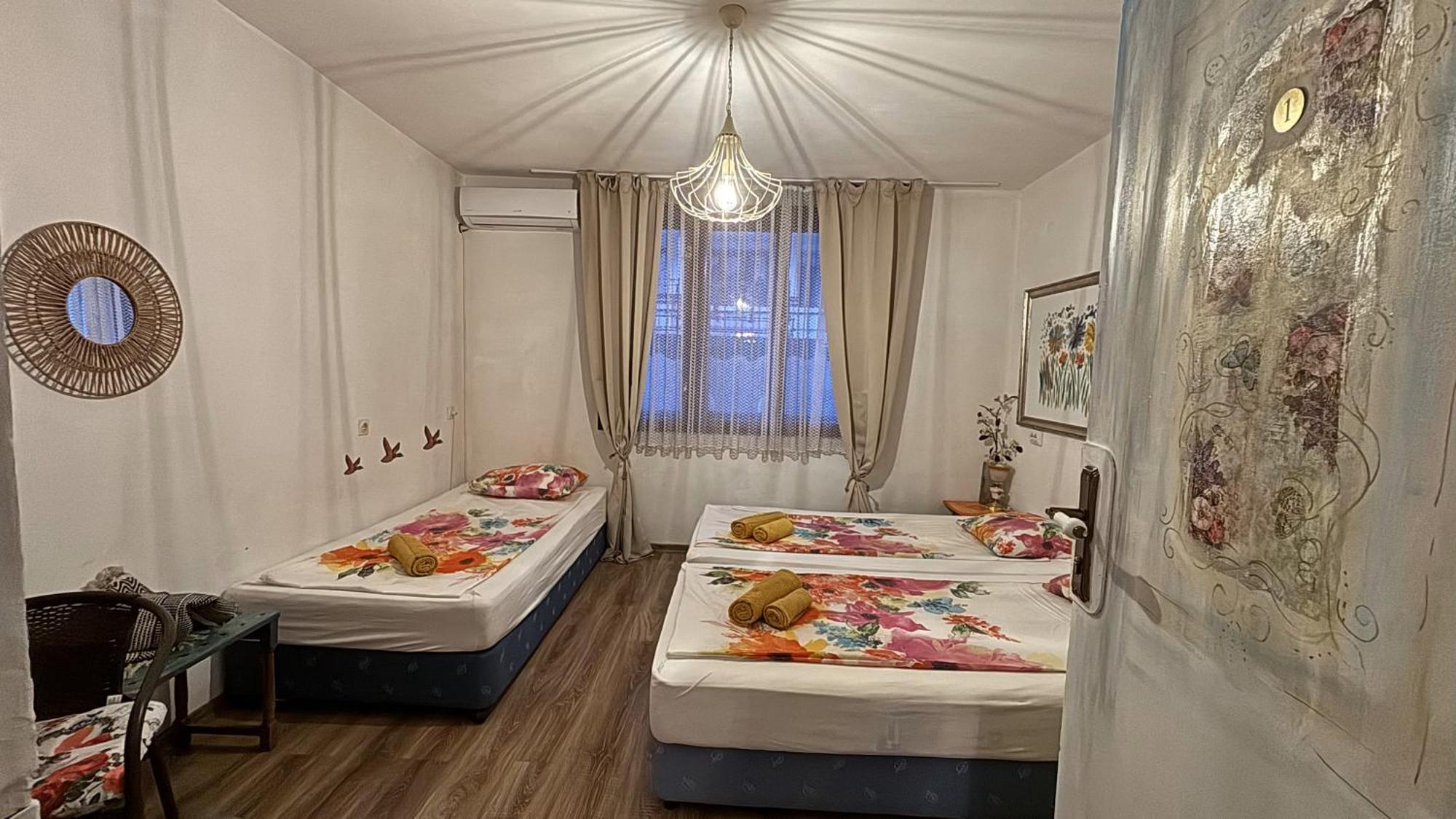 Guest House Hei Taka Созопол Екстериор снимка