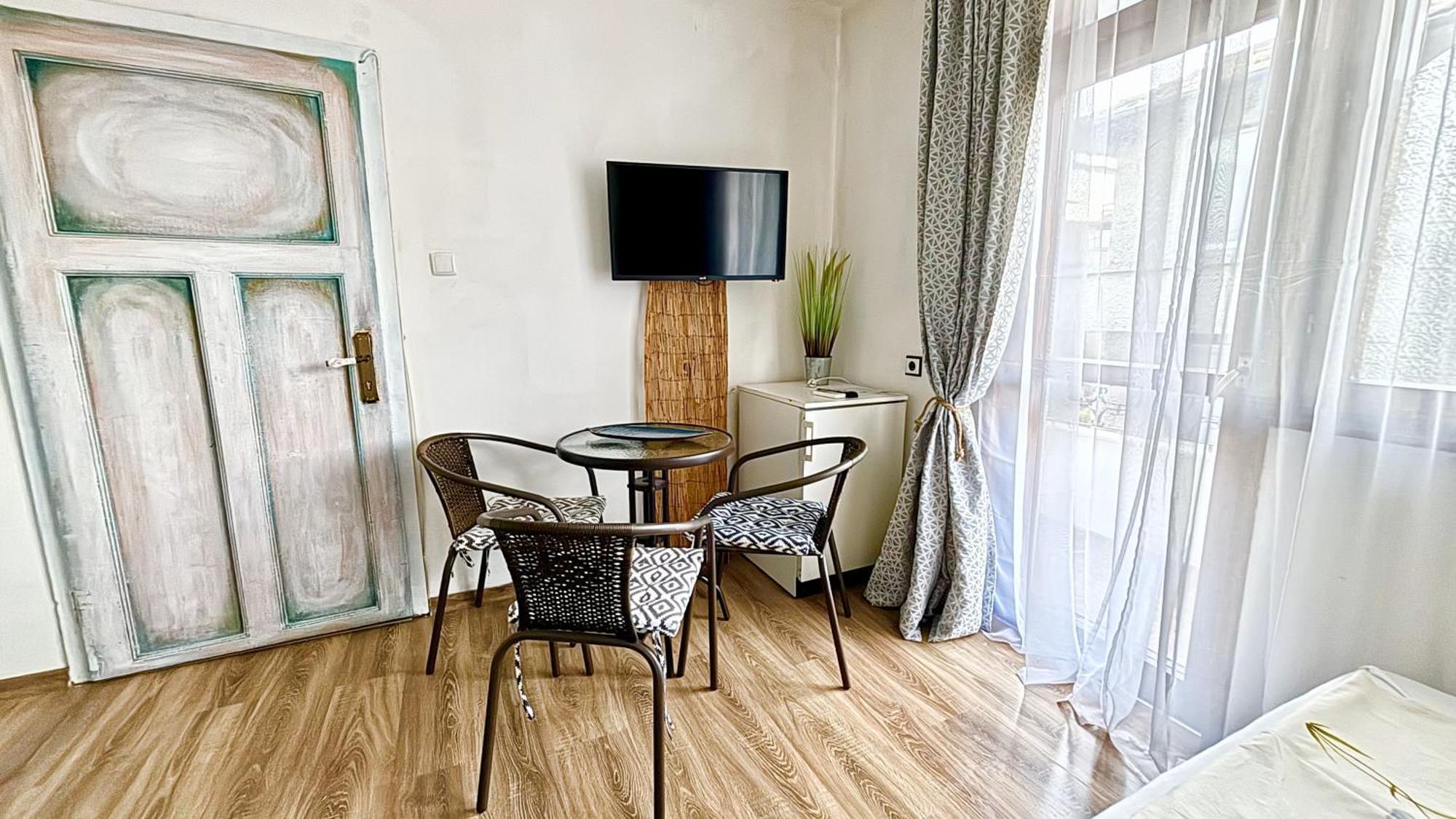Guest House Hei Taka Созопол Екстериор снимка